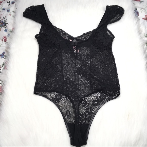 VS FAUX LEATHER TRIM TEDDY BODYSUIT SZ LARGE - Picture 4 of 8